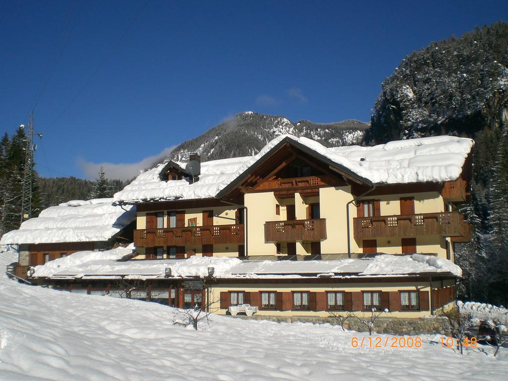 Albergo Nuoitas Forni di Sopra Dış mekan fotoğraf