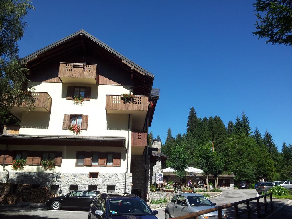 Albergo Nuoitas Forni di Sopra Dış mekan fotoğraf