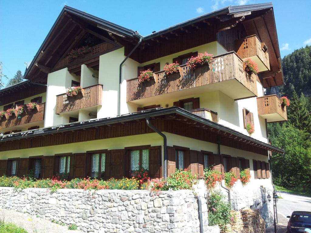 Albergo Nuoitas Forni di Sopra Dış mekan fotoğraf