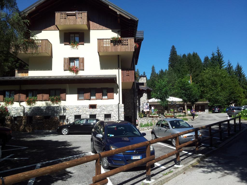 Albergo Nuoitas Forni di Sopra Dış mekan fotoğraf